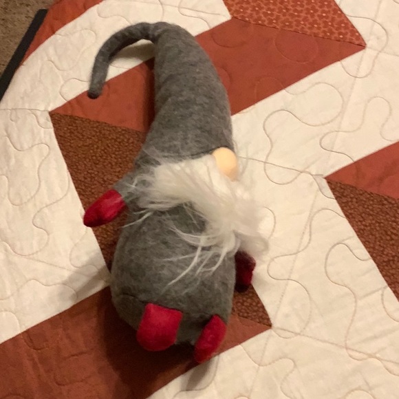 Christmas gnome brand new with box. But no tags. - Picture 4 of 4